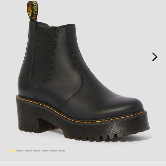 Dr. Martens Shoes - Dr. Marten Rometty Chelsea Boot (Sz 8)